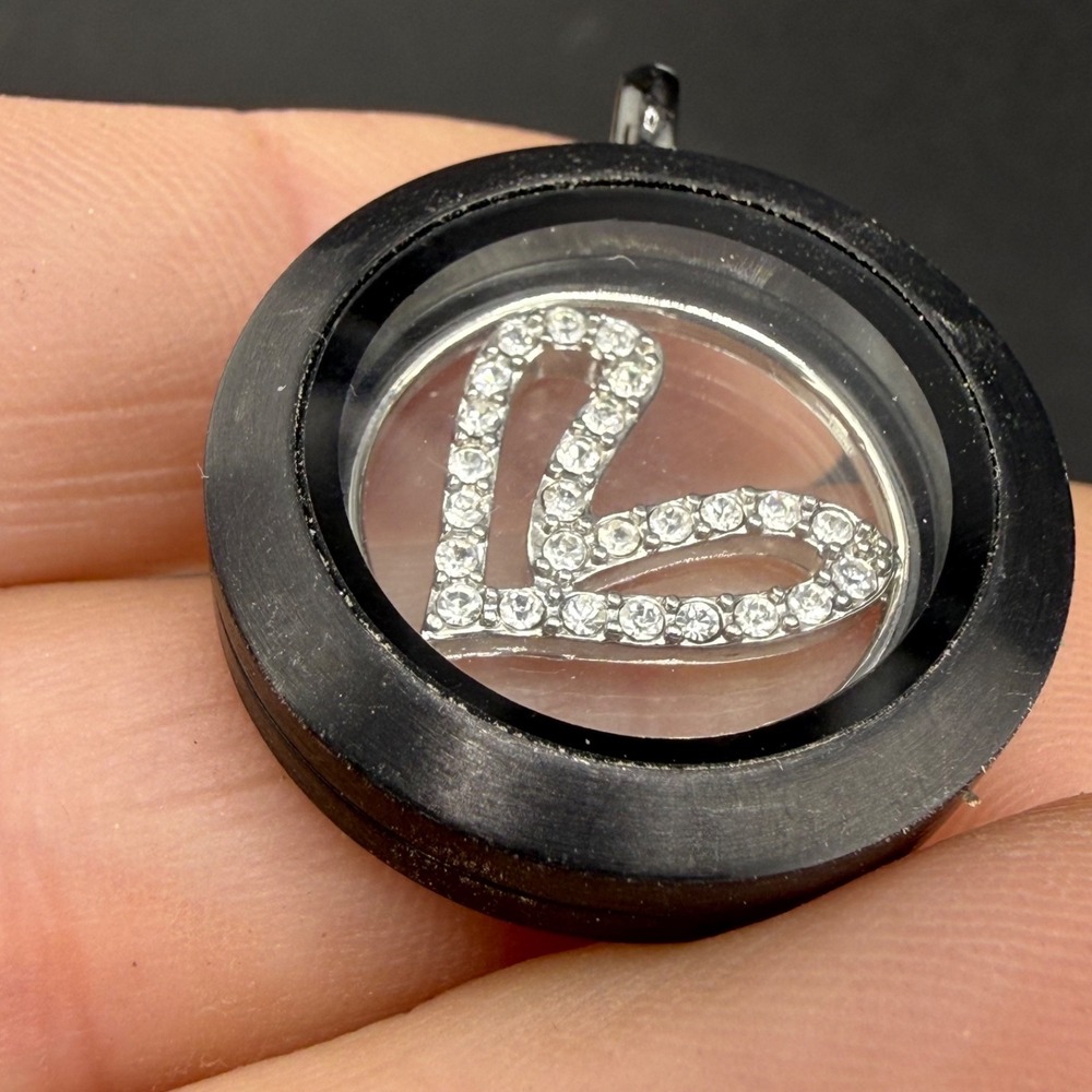 Origami Owl Pendant Locket Heart Black Silver Magnetic Floating Charm Round